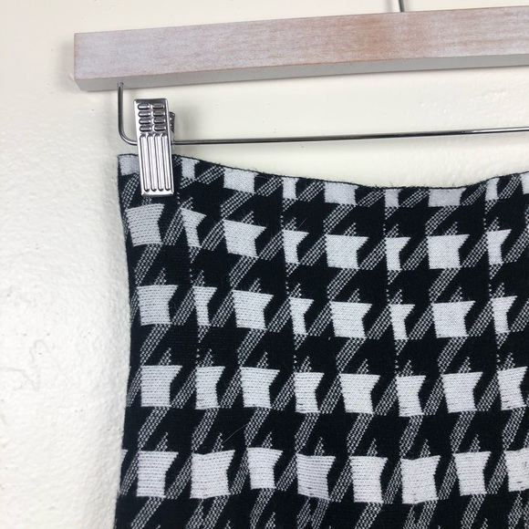 Max Studio Gingham High Waisted Skirt - Picture 2 of 4